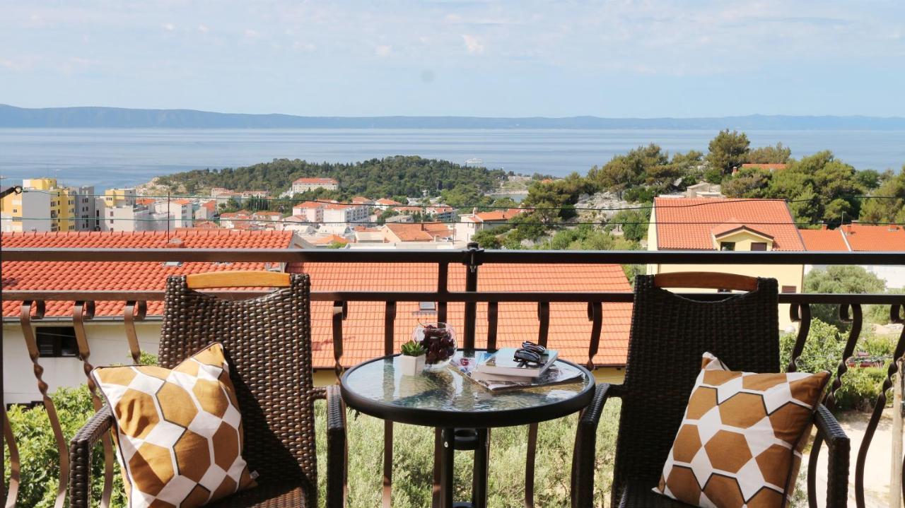 Apartment Iva With Sea View Makarska Buitenkant foto